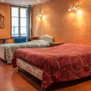 https://appartement-au-coeur-du-village.fr-provencehotel.com