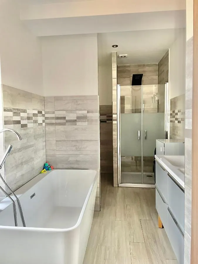 Jardin Juresien Maisons - Spa Jacuzzi En Option Villa Jure